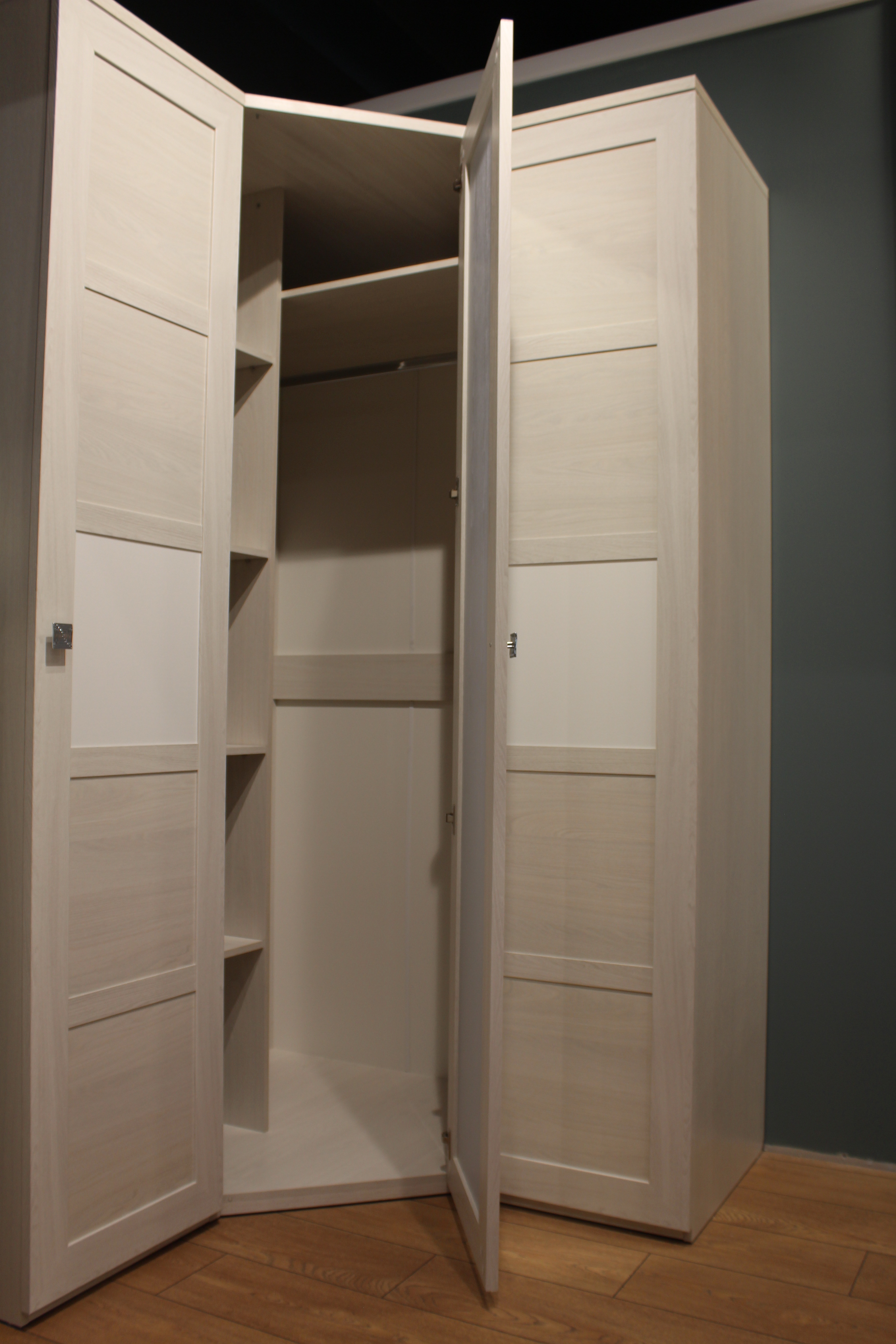 Шкаф угловой ясень анкор светлый