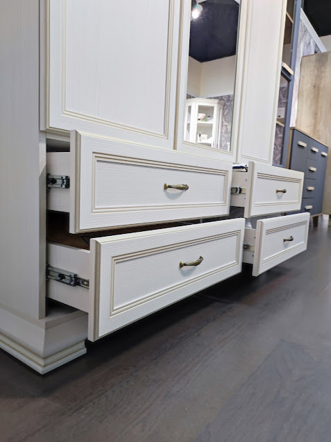 СП.0116.403.001/СП.1416.402.001/СП.1416.401.001 Шкаф распашной трехдверный с зеркалом Сиена_02.jpg СП.0116.403.001/СП.1416.402.001/СП.1416.401.001 Шкаф распашной трехдверный с зеркалом Сиена_02.jpg