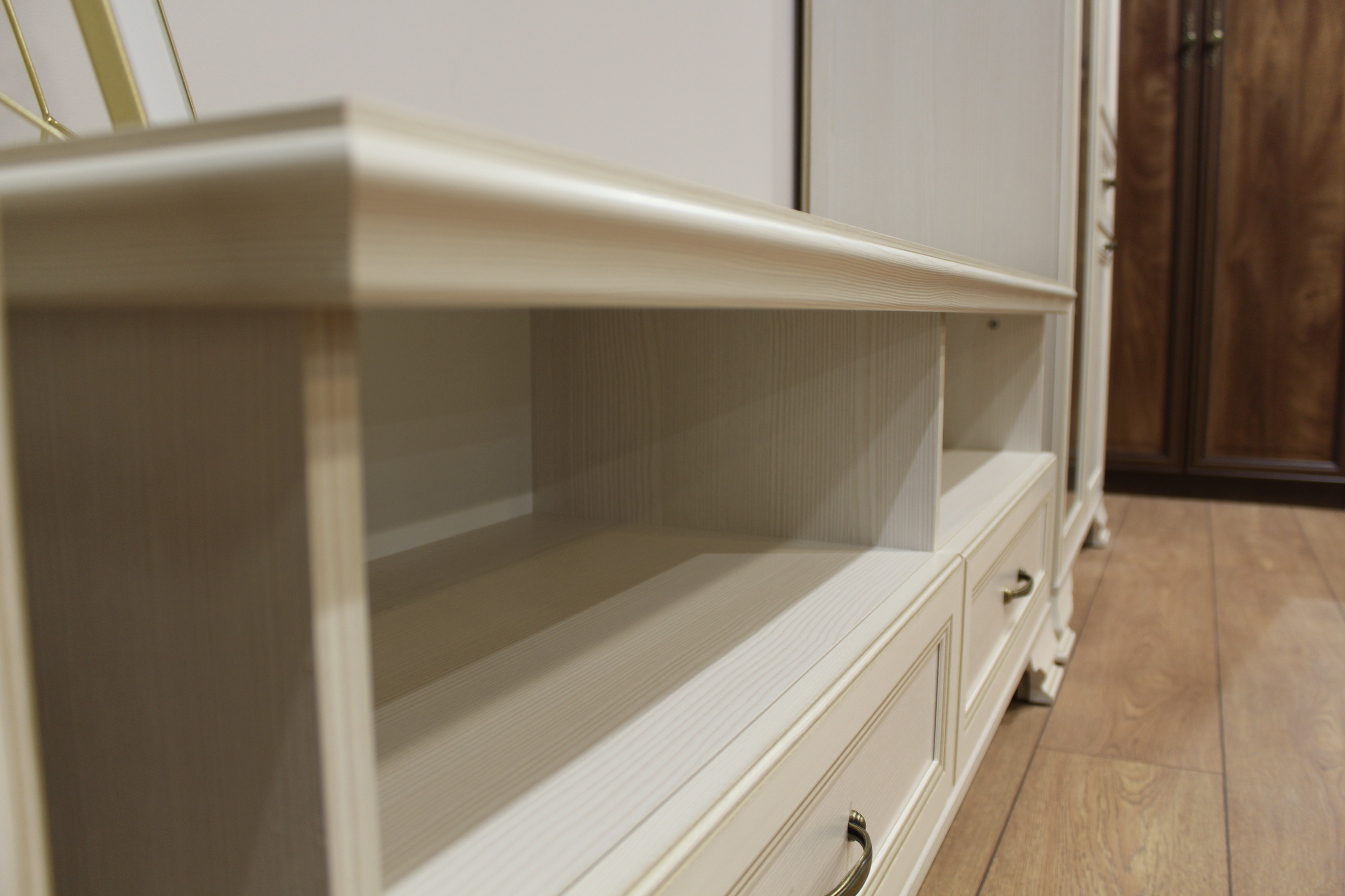 Гостинная "Сиена" Тумба для аппаратуры 1